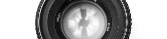 Motorize Lens Kamera